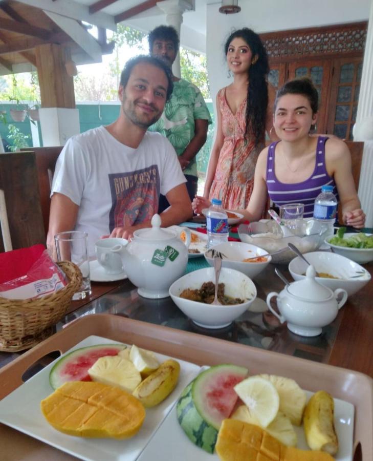 Pearl Holiday Villa Katunayaka Luaran gambar